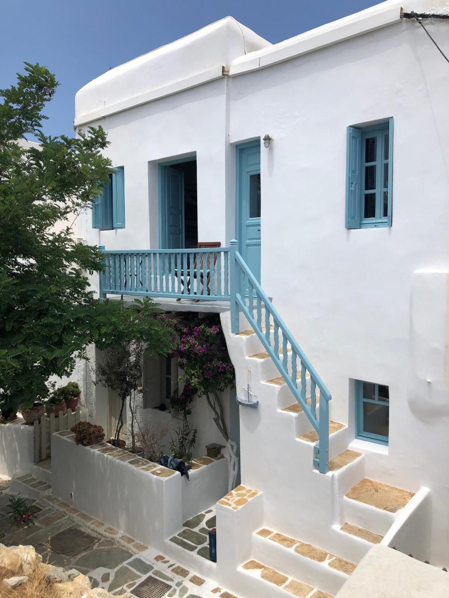 Вилла Folegandros-Cliffhouse Экстерьер фото