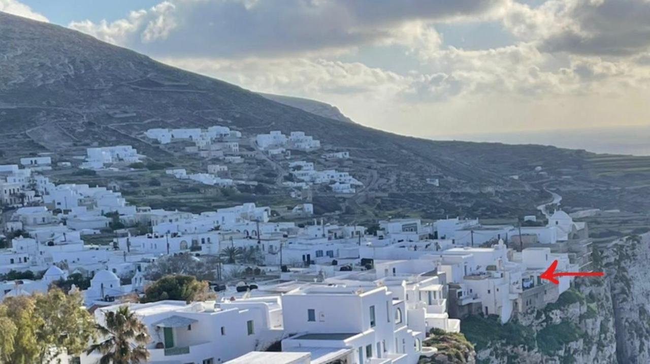 Вилла Folegandros-Cliffhouse Экстерьер фото